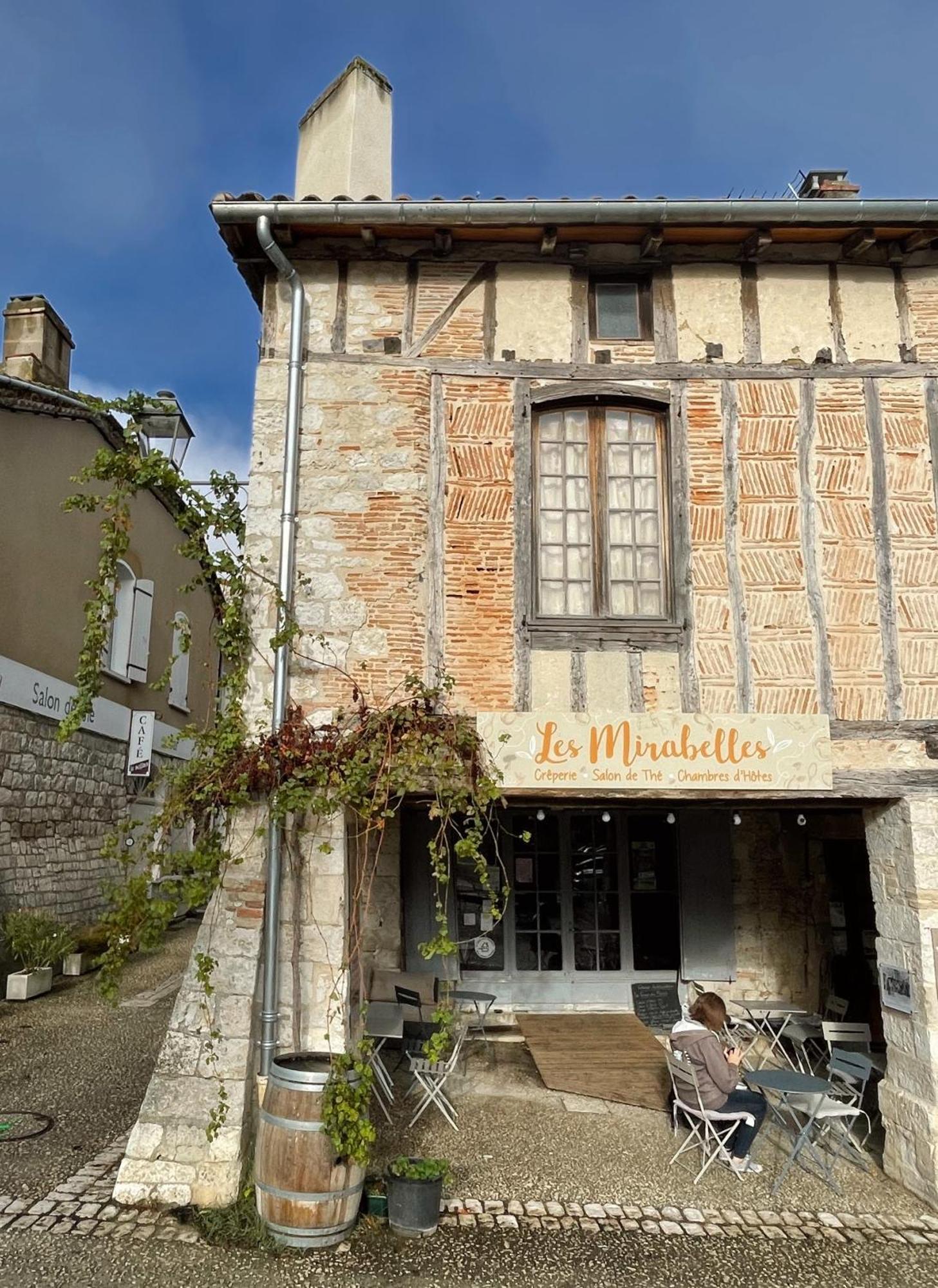 Tournon-dʼAgenais Les Mirabelles B&B 외부 사진